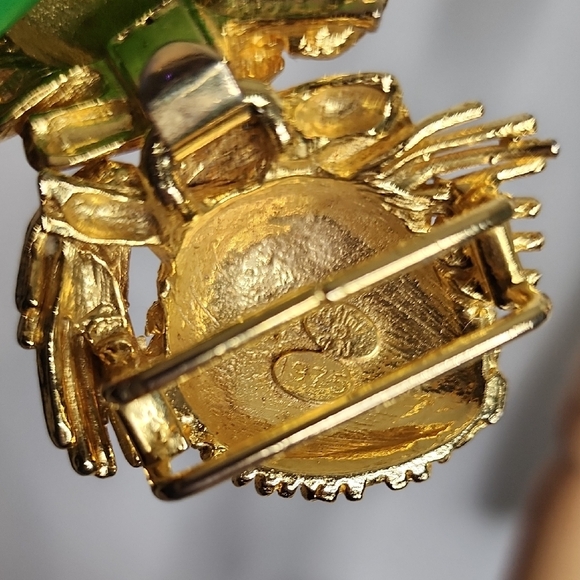 Vintage Green Belt with Gold Pinecone Buckle - Picture 7 of 7